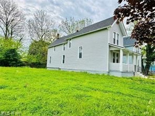 2230 E 90th Street, Cleveland, OH 44106