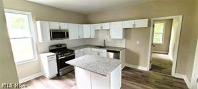 2230 E 90th Street, Cleveland, OH 44106