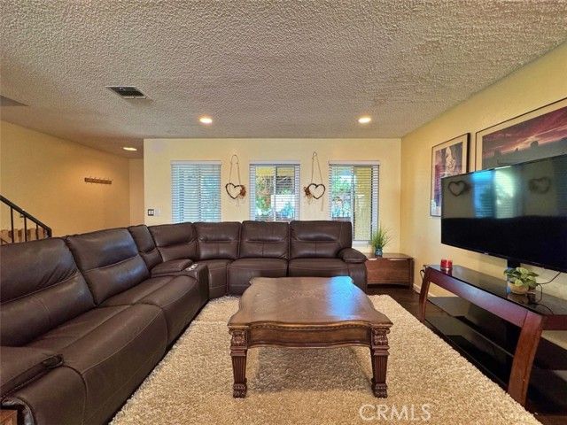 4177 Manhattan Beach Blvd., Lawndale, CA 90260