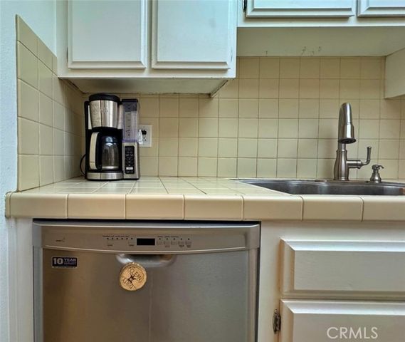 4177 Manhattan Beach Blvd., Lawndale, CA 90260