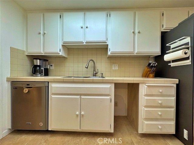 4177 Manhattan Beach Blvd., Lawndale, CA 90260