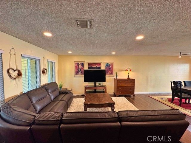 4177 Manhattan Beach Blvd., Lawndale, CA 90260