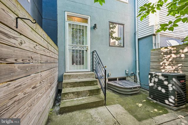 1819 MOUNTAIN ST, Philadelphia, PA 19145