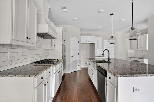 179 Arabella Parkway, Locust Grove, GA 30248