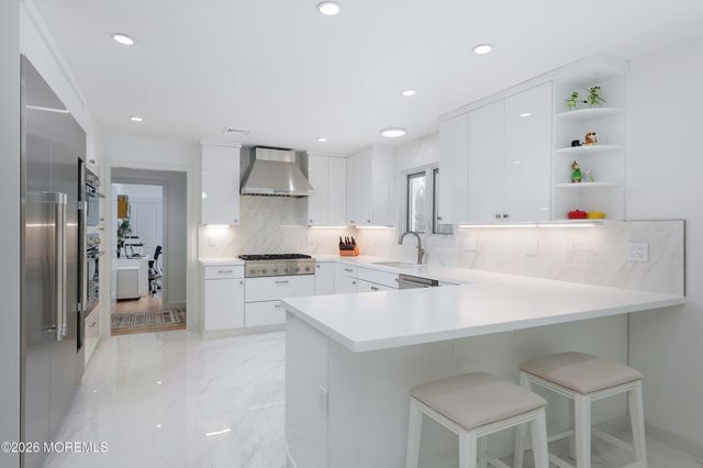 62 Cypress Neck Road, Middletown, NJ 07748