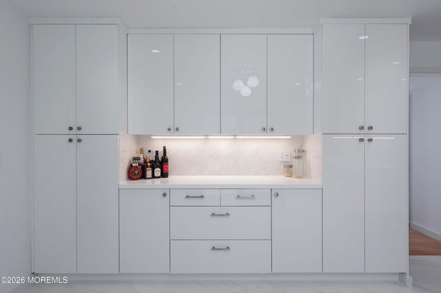 62 Cypress Neck Road, Middletown, NJ 07748