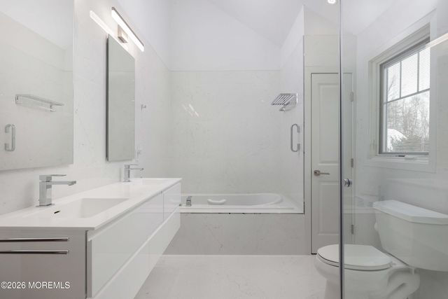 62 Cypress Neck Road, Middletown, NJ 07748