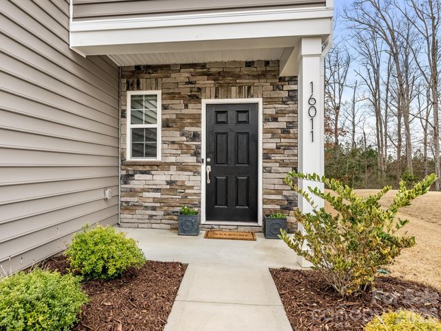 16011 Seagard Cove, Charlotte, NC 28278