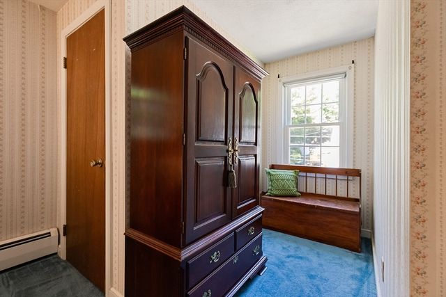 31 Hiawatha Rd, Woburn, MA 01801