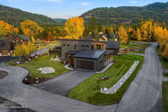 11 Alpenrose LN, Sandpoint, ID 83864