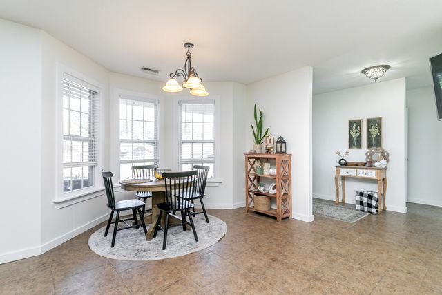 208 JAMESON DR, Ashland, MO 65010