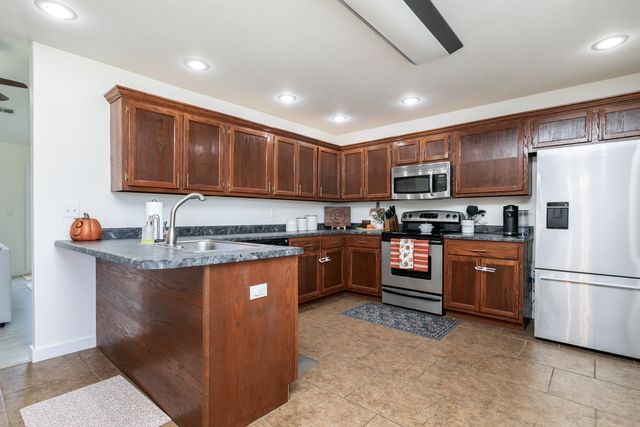 208 JAMESON DR, Ashland, MO 65010