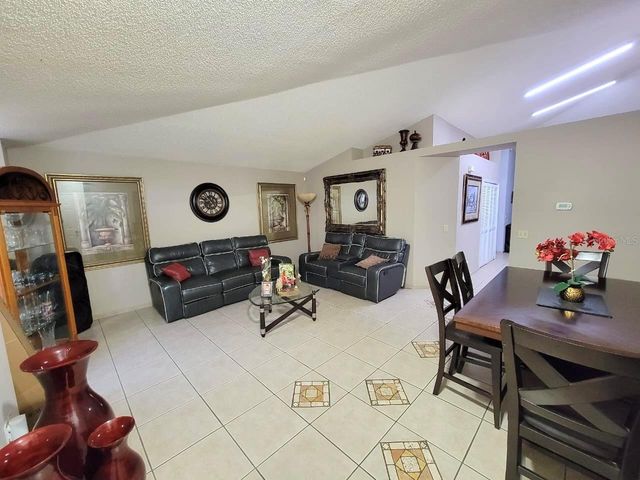 1946 EXCALIBUR DRIVE, Orlando, FL 32822