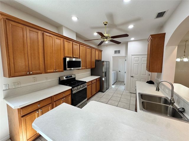 20634 QUEEN ALEXANDRA DRIVE, Leesburg, FL 34748
