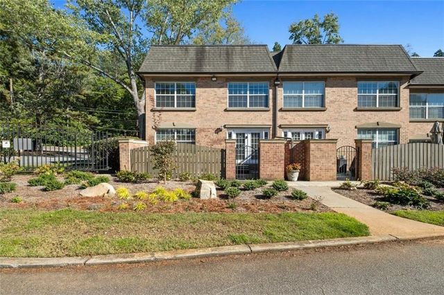 6980 Roswell Road A8, Atlanta, GA 30328
