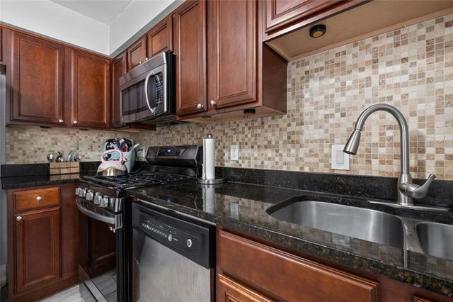 6980 Roswell Road A8, Atlanta, GA 30328