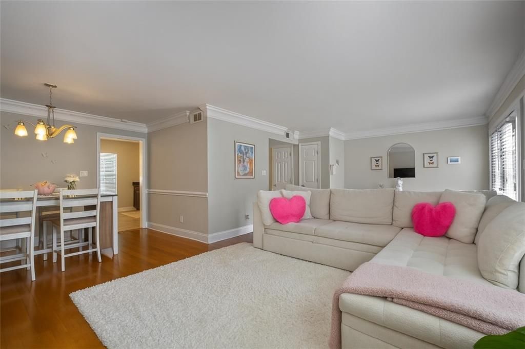 6980 Roswell Road A8, Atlanta, GA 30328