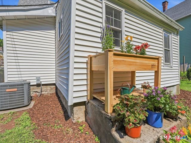 53 Maple Street, Meriden, CT 06451