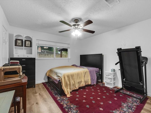 15714 Rill Lane, Houston, TX 77062