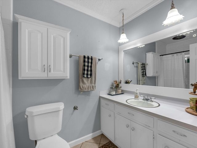 15714 Rill Lane, Houston, TX 77062