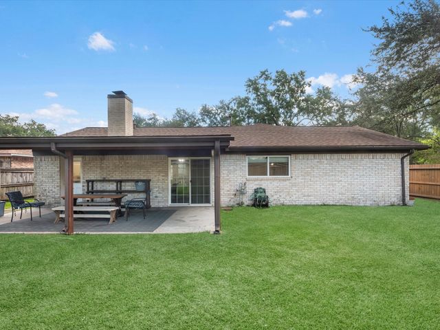 15714 Rill Lane, Houston, TX 77062