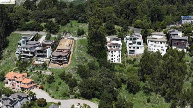 6669 Skyline Blvd, Oakland, CA 94603