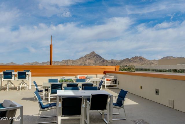 2211 E CAMELBACK Road 402, Phoenix, AZ 85016