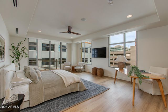 2211 E CAMELBACK Road 402, Phoenix, AZ 85016