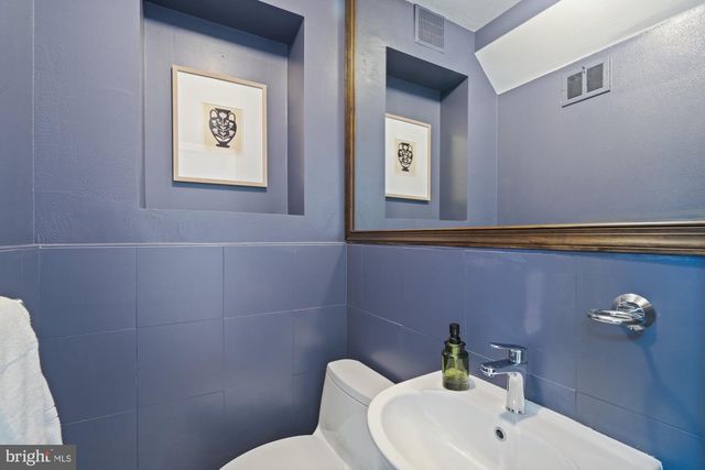 2608 NORTHAMPTON ST NW, Washington, DC 20015