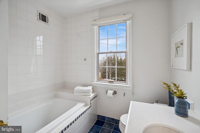 2608 NORTHAMPTON ST NW, Washington, DC 20015