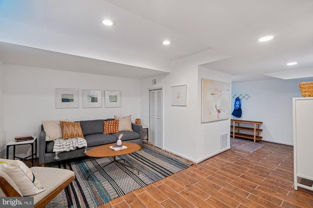 2608 NORTHAMPTON ST NW, Washington, DC 20015