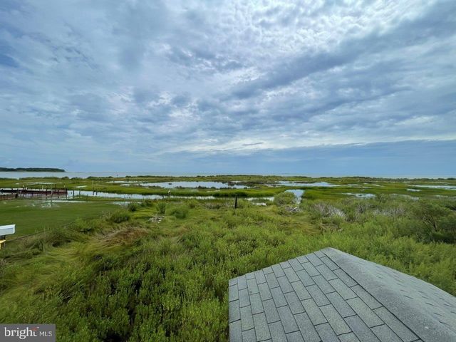 5107 CANTON RD, Tangier, VA 23440