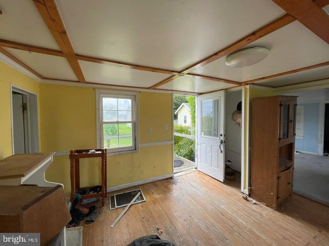 5107 CANTON RD, Tangier, VA 23440