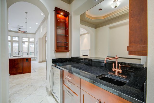 5346 Val Verde Street, Houston, TX 77056