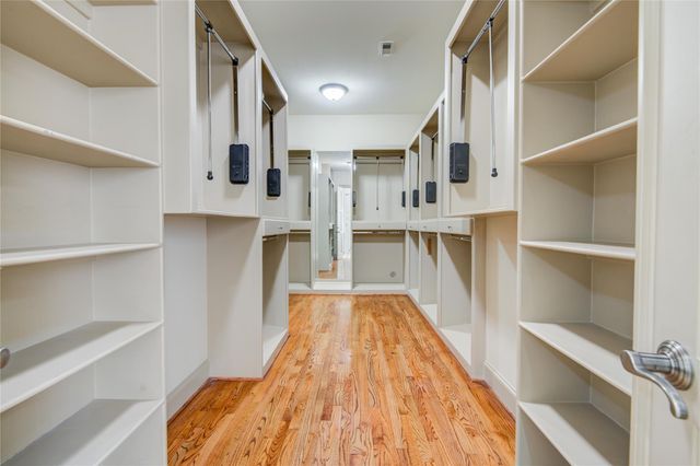 5346 Val Verde Street, Houston, TX 77056