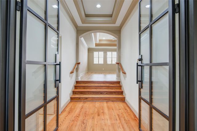 5346 Val Verde Street, Houston, TX 77056