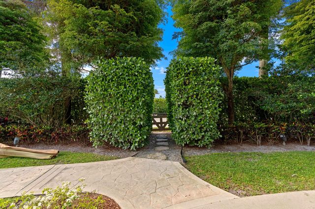 3151 Hickstead Place, Wellington, FL 33414