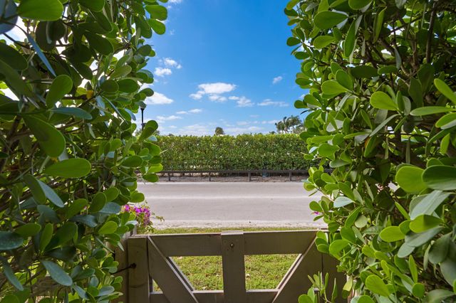 3151 Hickstead Place, Wellington, FL 33414