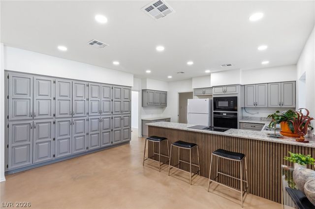 3070 Mann Street, Las Vegas, NV 89146