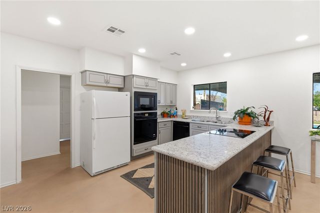 3070 Mann Street, Las Vegas, NV 89146