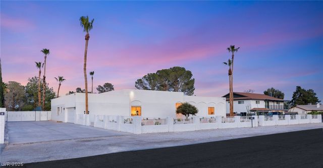 3070 Mann Street, Las Vegas, NV 89146