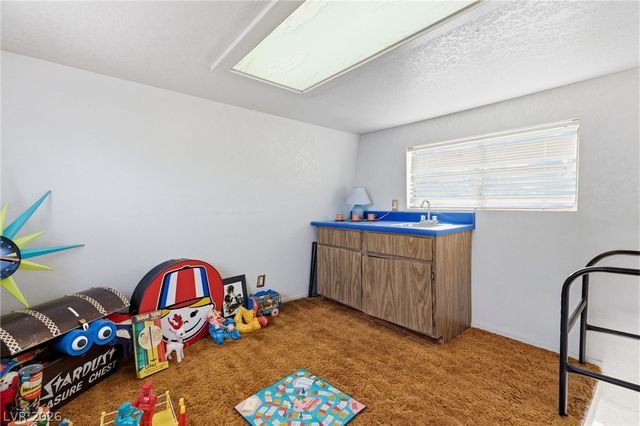 3070 Mann Street, Las Vegas, NV 89146