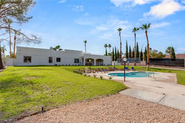 3070 Mann Street, Las Vegas, NV 89146