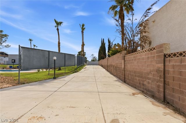 3070 Mann Street, Las Vegas, NV 89146