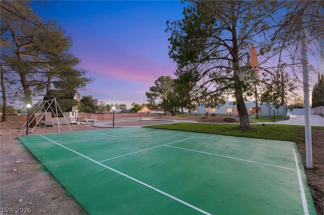 3070 Mann Street, Las Vegas, NV 89146
