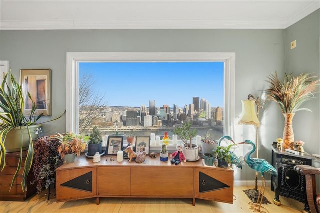 237 Grandview Avenue, Mt Washington, PA 15211