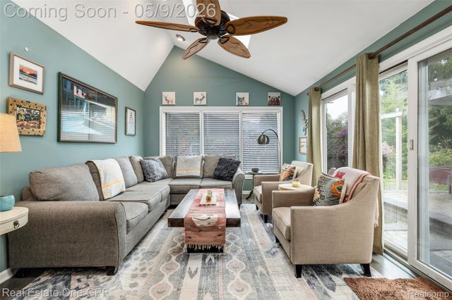 65 Willison Road, Village Of Grosse Pointe Shores, MI 48236