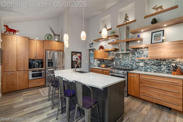65 Willison Road, Village Of Grosse Pointe Shores, MI 48236