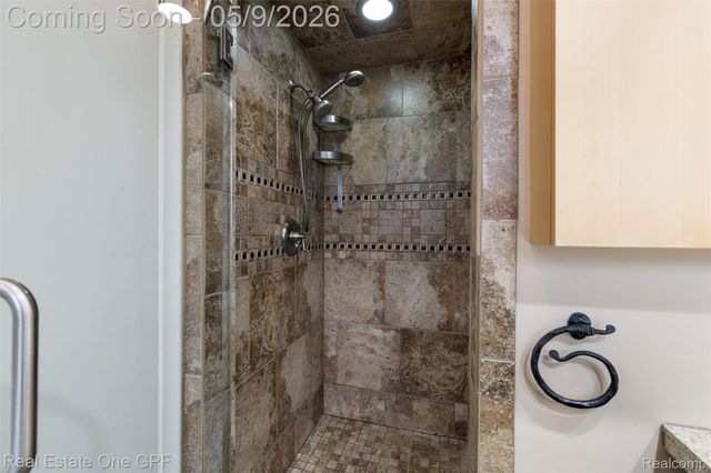 65 Willison Road, Village Of Grosse Pointe Shores, MI 48236