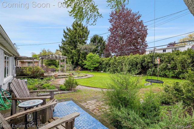 65 Willison Road, Village Of Grosse Pointe Shores, MI 48236